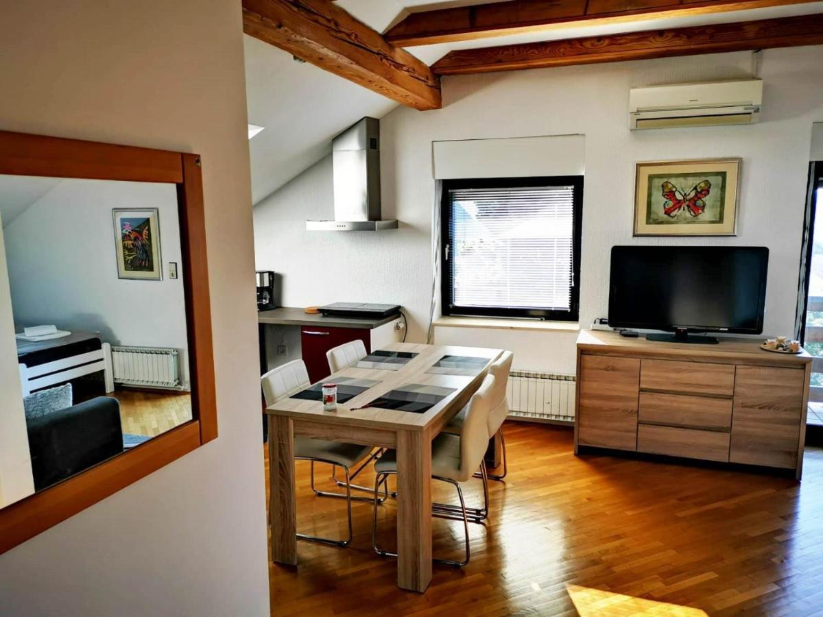 Ela'S Apartment Komenda Εξωτερικό φωτογραφία